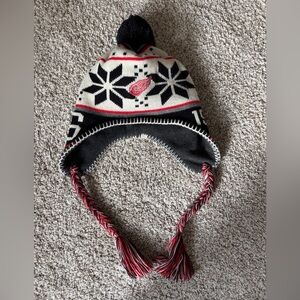 Detroit Red Wings NHL Unisex Winter Knit Beanie w/ Flaps, Tassel & Fleece Lined